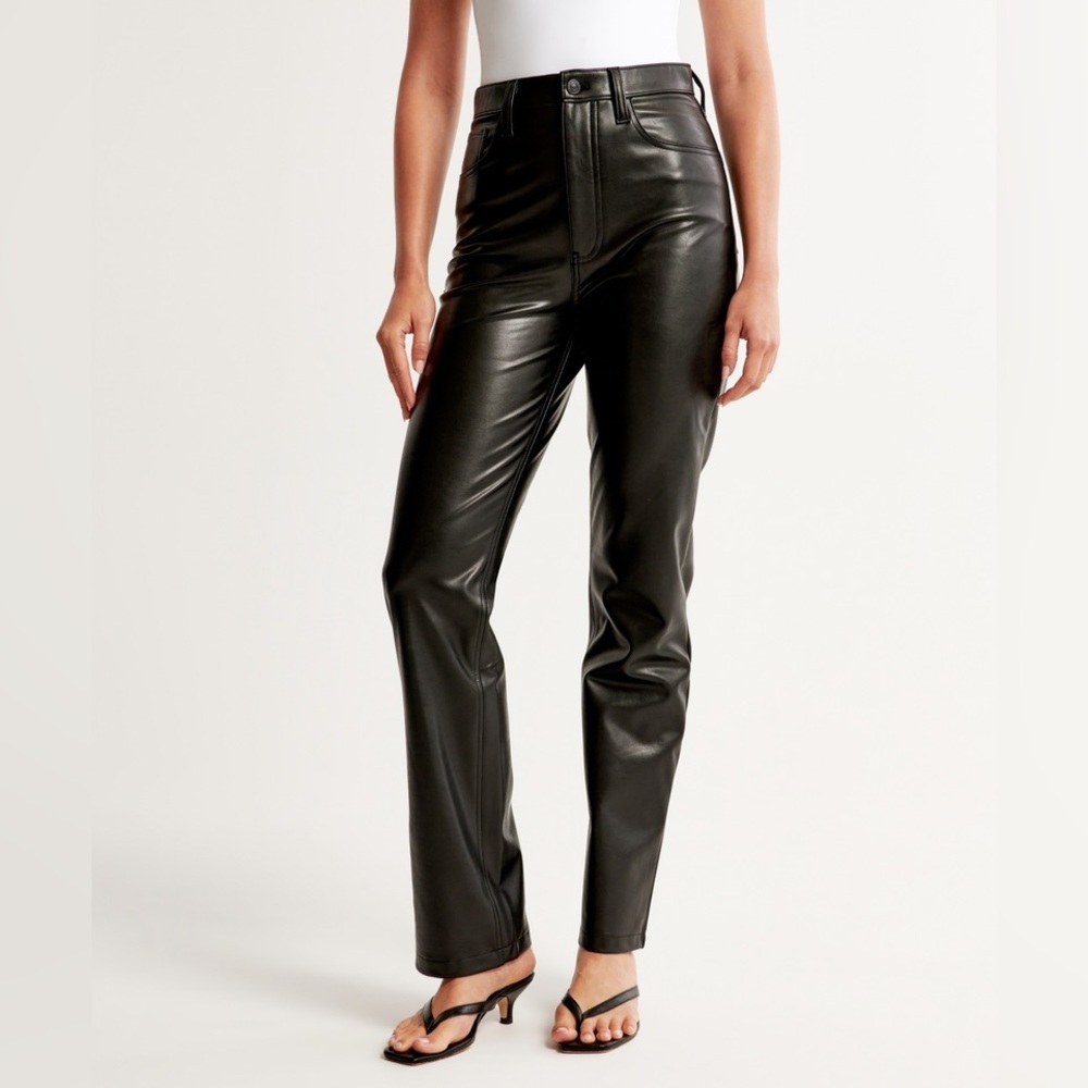 Abercrombie Vegan Leather 90s Straight Pant new without tags